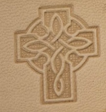 croix celtique 1 Ajout d'un matoir 3D